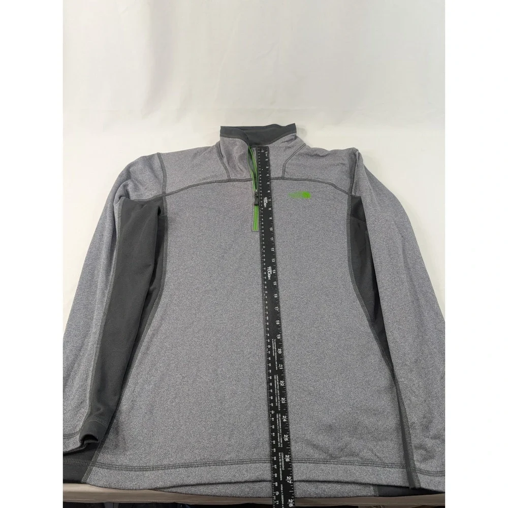 The North Face Mens Outdoor Hiking‎ Gray Volt Green 1/4 Zip Pullover Medium Base